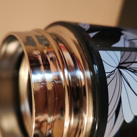 Lug Black and White Floral Thermos/water Bottle - Picture 8 of 10